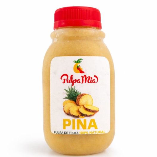 Pulpa de piña natural PULPA MIA 250 ml en envase individual con fondo blanco